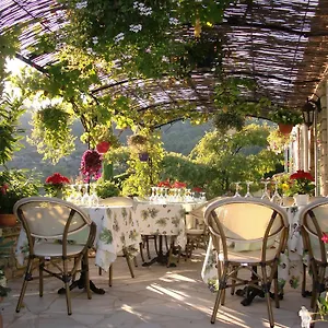 https://le-grand-jardin-lafare.fr-provencehotel.com